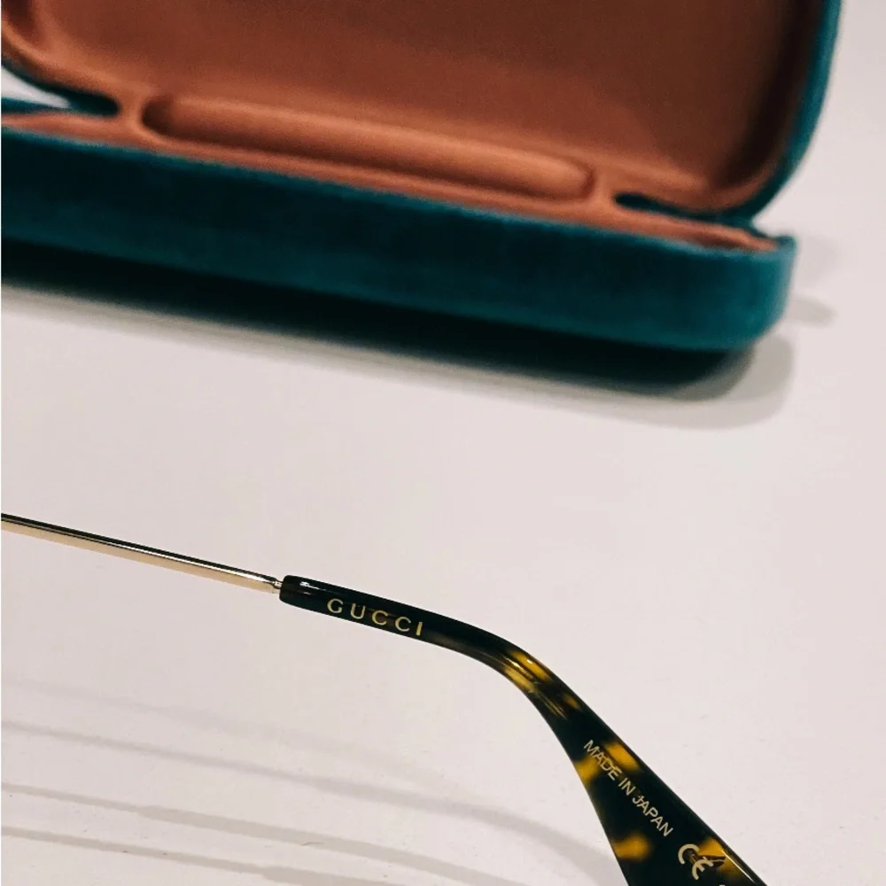 Gucci sunglasses - Picture 3 of 5